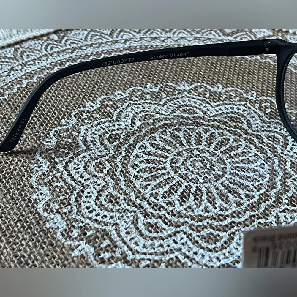 ScreenVision nwt—brand new